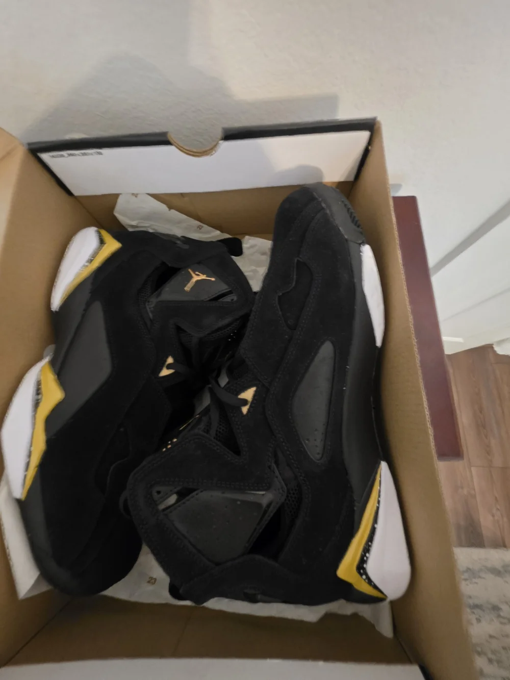 Air Jordan True Flight Black Gold Sneakers 42964072 NWT